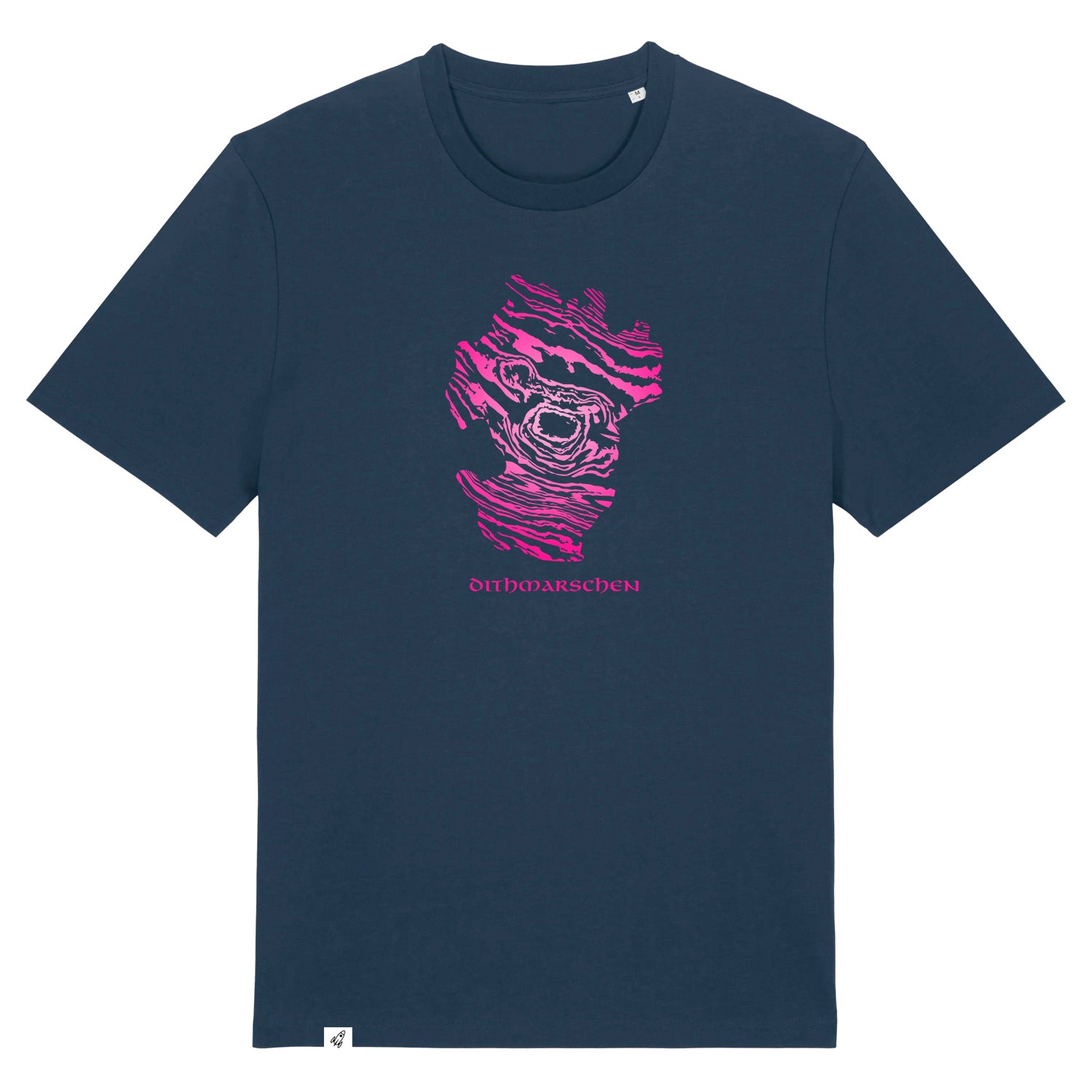 Dunkelblaues Unisex T-Shirt mit Rundhalsausschnitt. Auf der Brust ist die Ansicht von Dithmarschen in pinkem Farbverlauf. Die Fläche hat das Muster eines Damastmessers. Darunter steht in altmodischer Schriftart Dithmarschen.