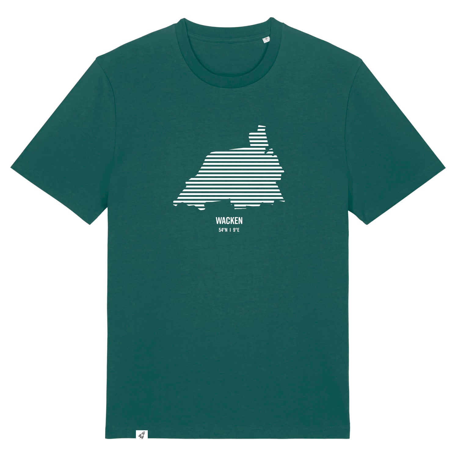 Grünes Unisex T-Shirt mit Rundhalsausschnitt. Auf der Brust ist in weißen Streifen der Umriss von Wacken. Darunter steht Wacken 54° N und 9° E. Die Farbe vom T-Shirt heißt Glazed Green.
