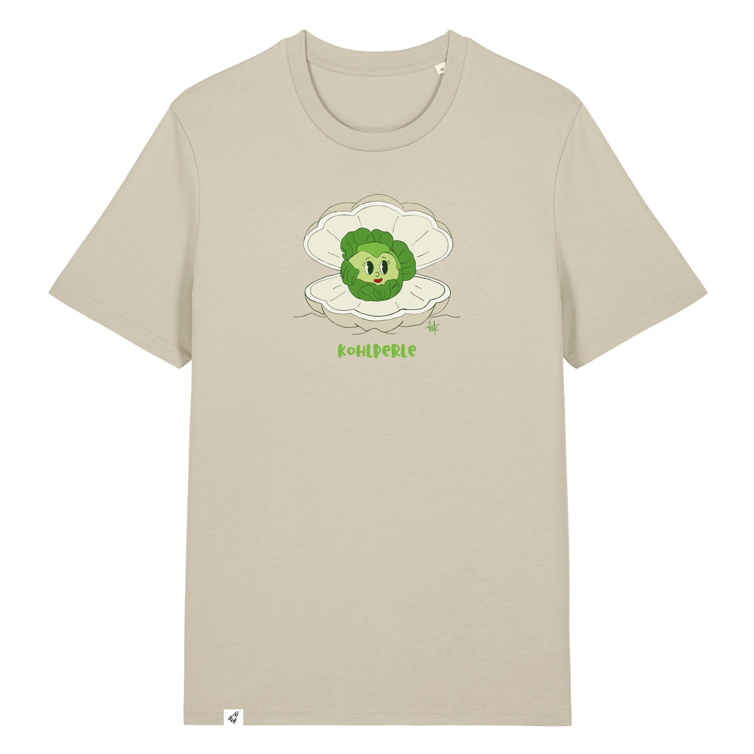 Steinfarbenes Unisex T-Shirt mit Rundhalsausschnitt. Auf der Brust ist ein Kohlkopf der in einer aufgeklappten Herzmuschel liegt. Darunter steht der Text Kohlperle.