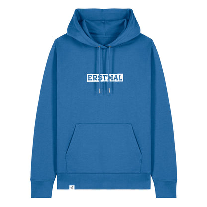 Blauer Hoodie mit dem Spruch Erstmal auf der Brust.